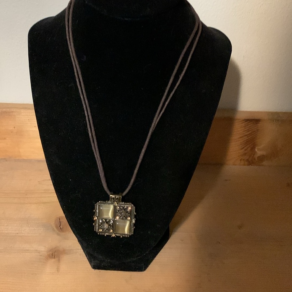 Pretty necklace, 20”, - Picture 3 of 6